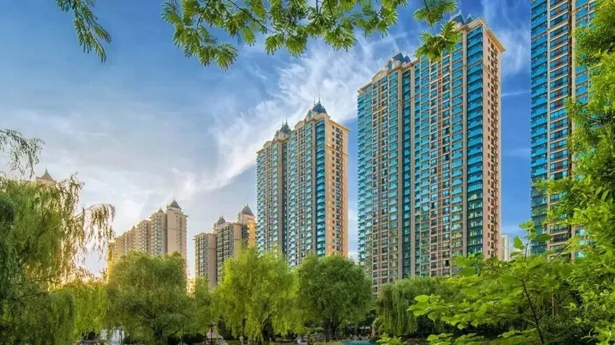 最新房产楼盘，与自然美景的相遇，内心平和的寻房之旅