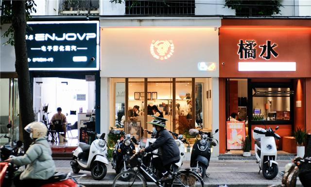 巷弄深处的独特小店探秘，最新透水潮流资讯揭秘